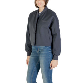 Calvin Klein Jeans Graue Jacken aus recyceltem Polyester &amp