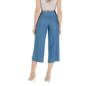 Only Blaue Lyocell-Kurzhose