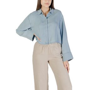 Only Hellblaues Lyocell-Hemd