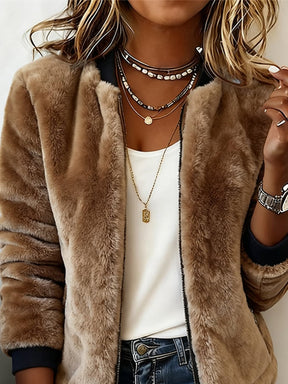 Winter-Eleganz: Braun Kunstpelz Mantel mit Reißverschluss - Warm und Stilvoll