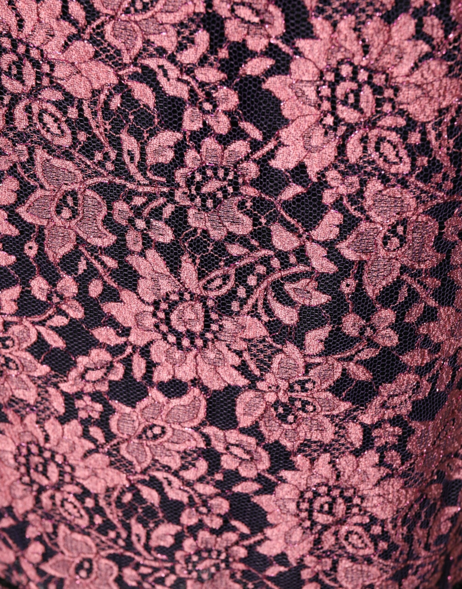 Dolce & Gabbana Schwarzes Seidenkleid mit rosa Blumenspitze