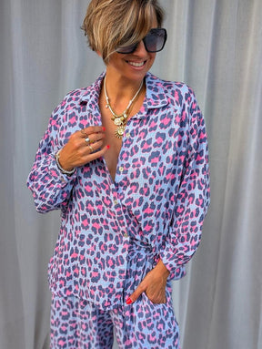 Chic Leopard Langarm Zweiteiler: Eleganz trifft auf Extravaganz