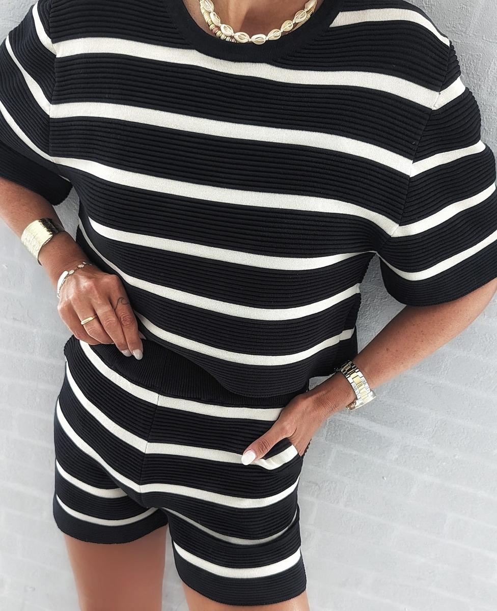 Comfy Short Sleeve Gestreiftes Zweiteiler-Set - Herbstslook mit Stil & Komfort