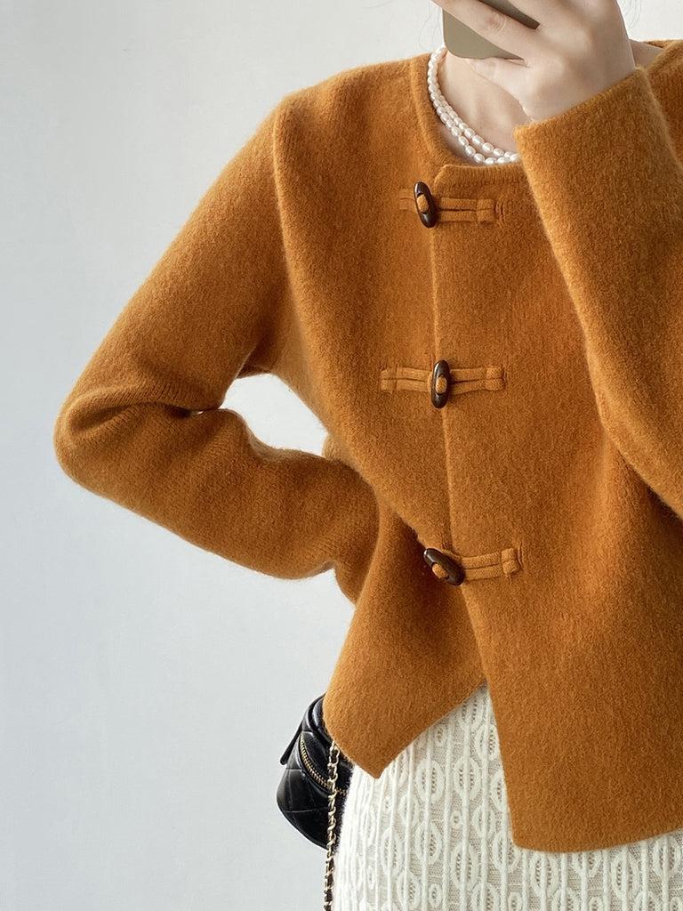 Herbst-Chic: Tan Long Sleeve Plain Sweater - Kuschelig, Elegant & Vielseitig