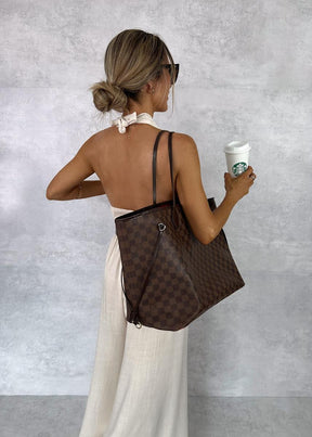 Classy Plain Sleeveless Jumpsuit - Eleganter Herbstsbegleiter mit Komfort