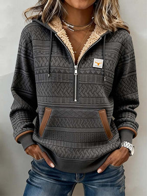 Kuscheliger Winter Hoodie mit Ethno-Muster und Kängurutasche