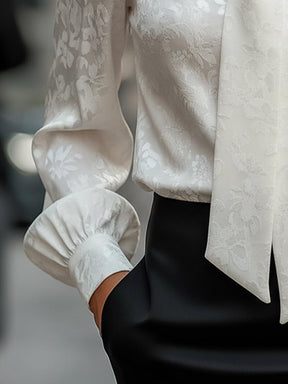 Herbstliche Vintage Floral Print Krawattenkragen Bluse - Elegant & Vielseitig