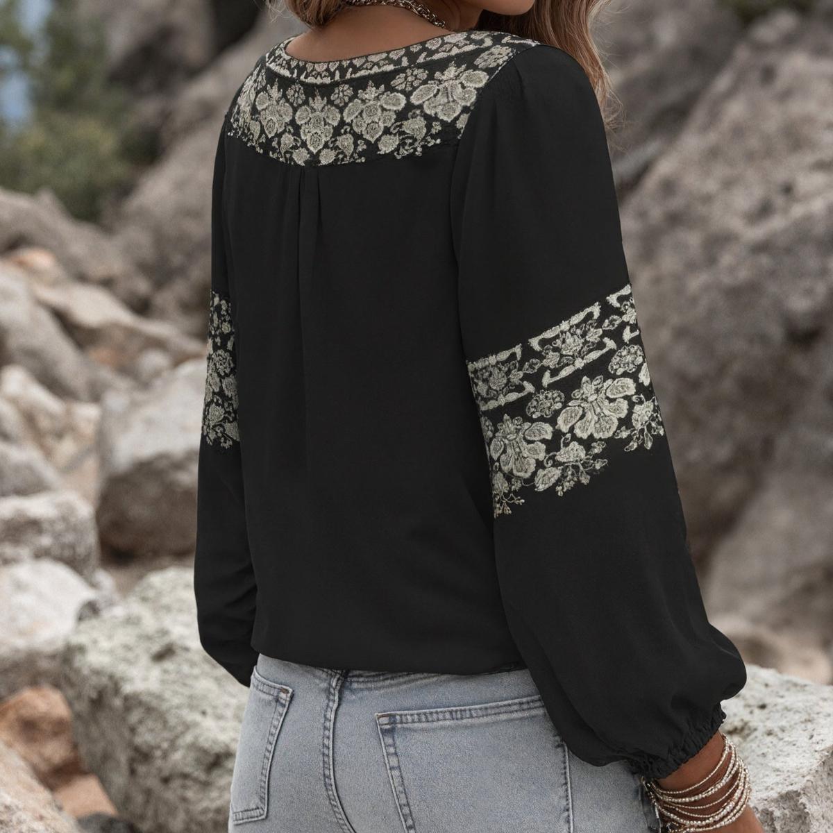 Winter Longsleeve V-Neck Top mit floraler Spitze Schwarz
