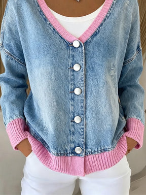 Kuscheliger Denim Cardigan mit rosa Bund für kalte Wintertage