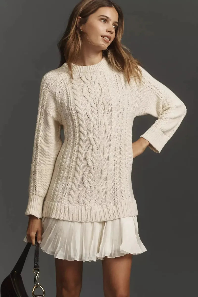 Beiges Mini Sweater Dress: Herbstserwachen mit Komfort & Eleganz