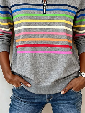 Kuscheliges Winter Sweatshirt grau mit bunten Rainbow-Streifen