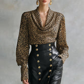Edgy Leopard Longsleeve mit Cowl Neck – Winter Glam Top