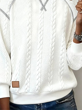 Winter Jacquard Sweatshirt weiß – kuschelig, leicht, stilvoll