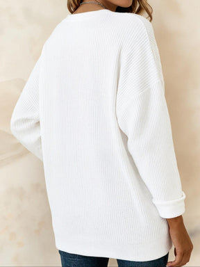 Kuscheliges Weihnachts Longsleeve weiß mit rotem Glitzerbaum