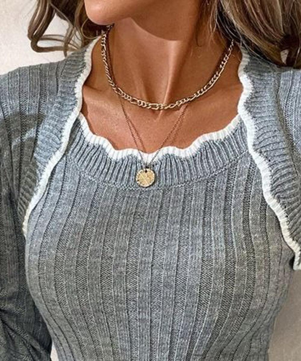 Herbstlicher Chic: Grauer Langarm-Pullover mit Stilvollem Eckigen Ausschnitt