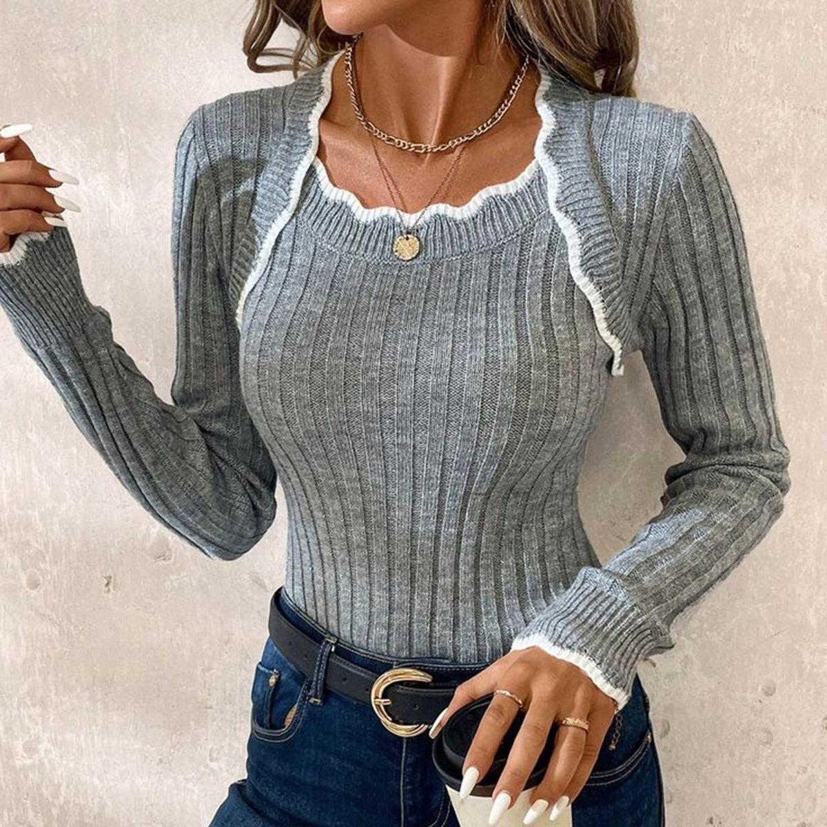 Herbstlicher Chic: Grauer Langarm-Pullover mit Stilvollem Eckigen Ausschnitt