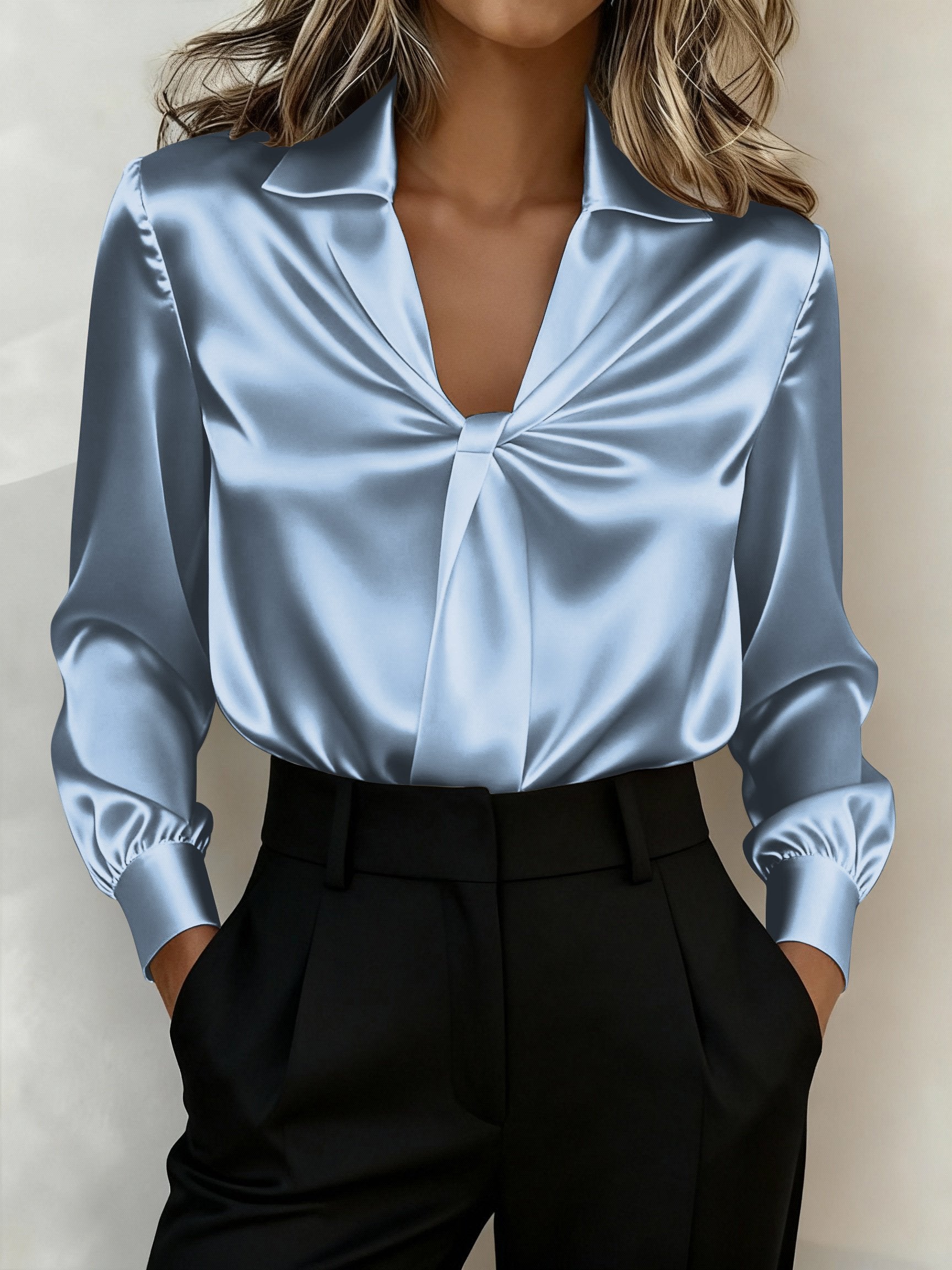 Elegante Winter Bluse cremeweiß – seidiger Büro Chic