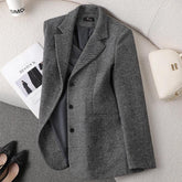 Winterlicher Grey Fischgräten-Blazer - Stilvoll & Warm durch die kalte Jahreszeit