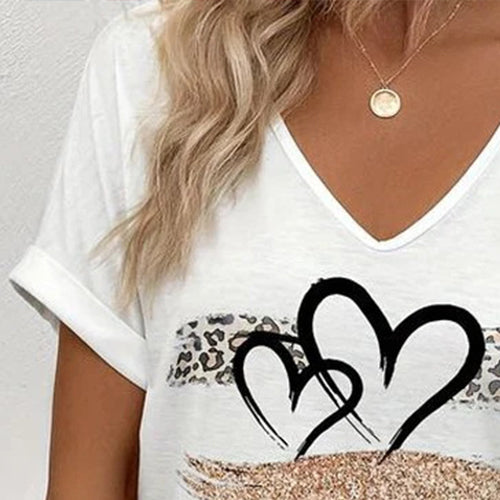 Winter V-Neck Shirt mit Glitzer Leo-Print und Herzmotiv