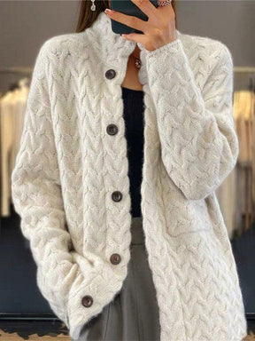 Weißer Langarm-Cardigan: Herbstlicher Kuschel-Luxus für deinen Look