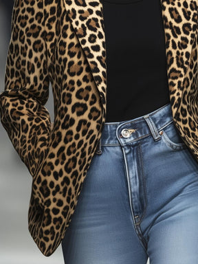 Wild Leopard Langarm-Blazer: Der stilvolle Herbstslook mit Leopardenprint