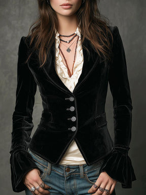 Winter-Eleganz: Samtjacke mit Rüschenärmeln - Luxus & Komfort vereint