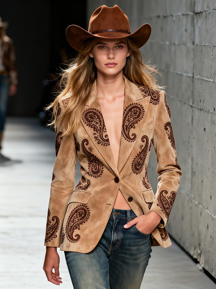 Herbstlicher Luxus: Samtiger Paisley-Print Blazer für stilvolle Herbsttage