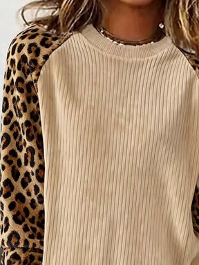 Winter Cord Sweatshirt Damen mit Leoärmeln – warm & stylisch