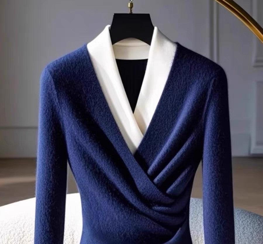 Blue V-Neck Sweater - Ihr stylischer Begleiter für gemütliche Herbstabende